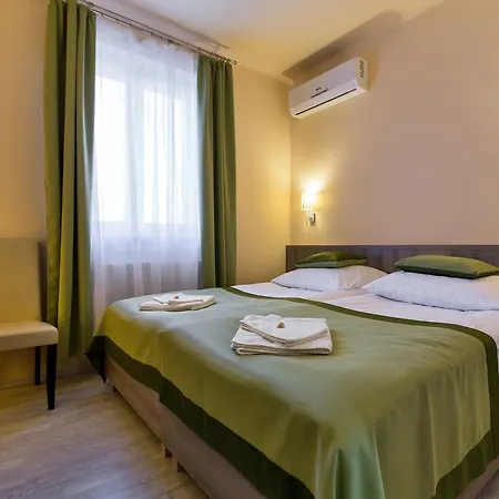 Hotel Kentaur Lovaspanzio 3*